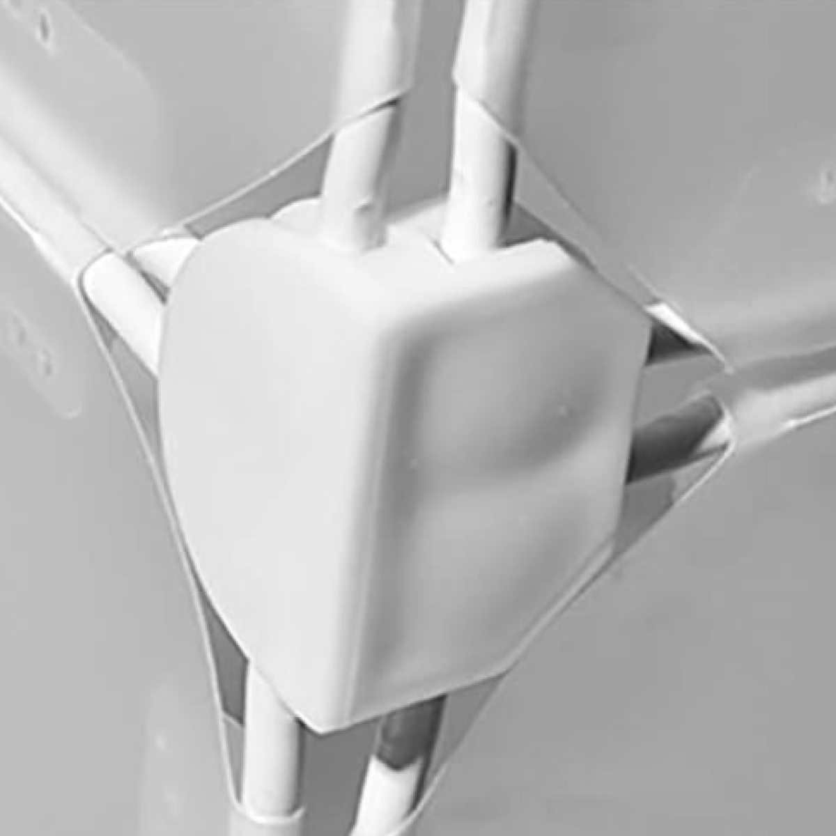 Artistbooths Booth Garage White Edge Connector [4 Pcs]